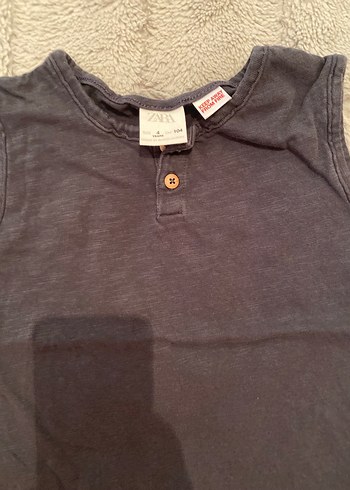 Düğmeli Gri Erkek Çocuk Kolsuz Tişört - Görsel 2