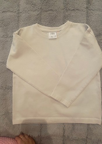 Zara 4 Yaş
