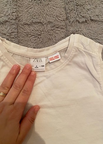 Beyaz Çocuk Atlet - Görsel 2