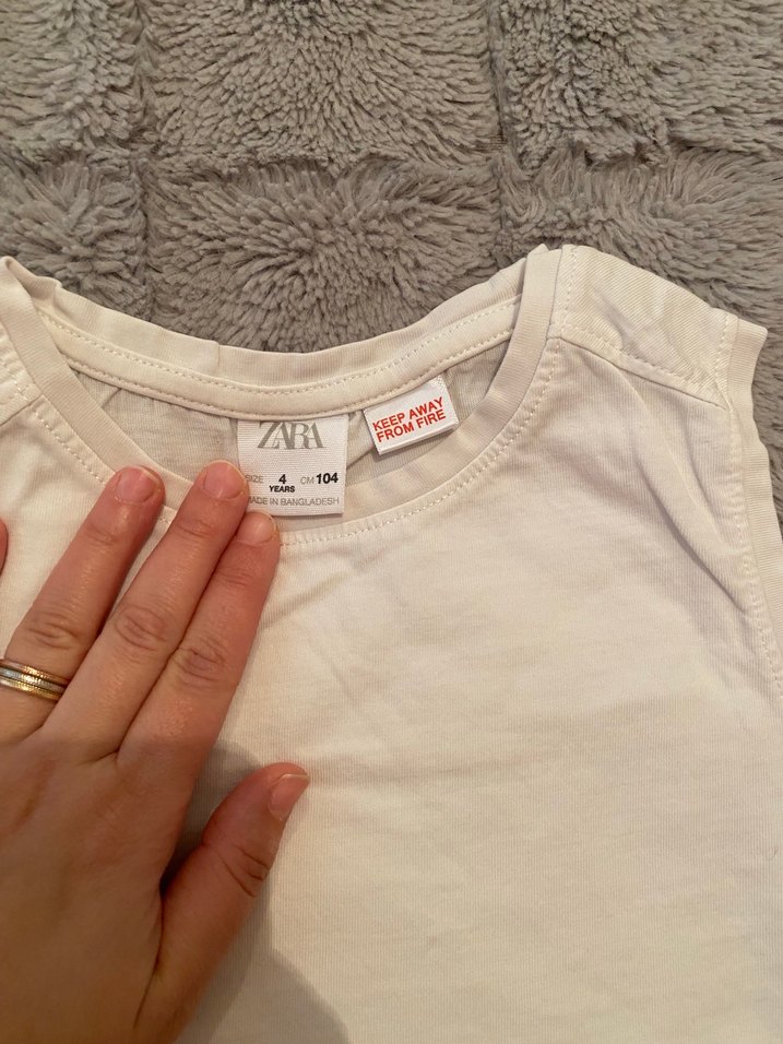 Beyaz Çocuk Atlet - Görsel 2