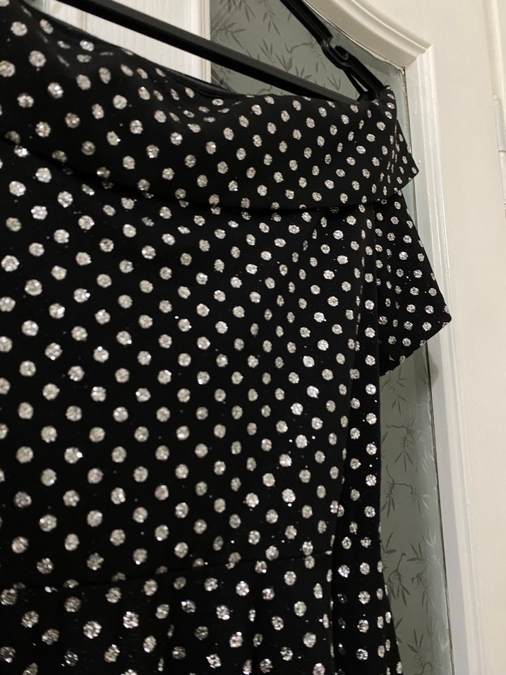 Puantiye Desenli Siyah Elbise - Görsel 3