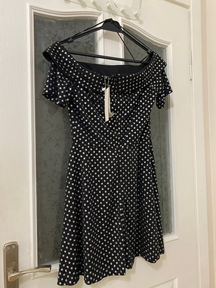 Puantiye Desenli Siyah Elbise - Görsel 4