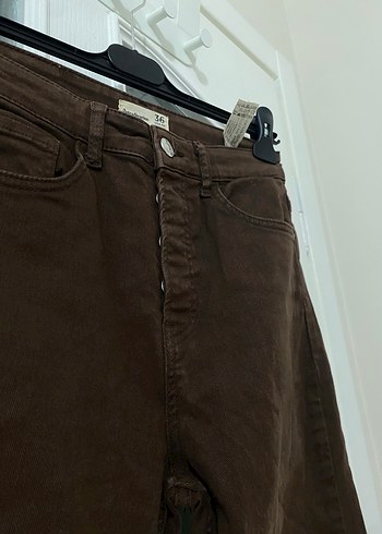 Düğmeli Kahverengi Kadın Kot Pantolon - Görsel 4