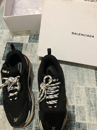 Balenciaga triple S