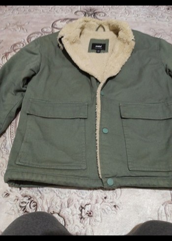 Kadın Gri Kısa Kesim Kürklü Ceket - Görsel 4