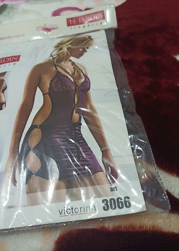 Bordo Desenli İnce Askılı Mini Kadın Pijama - Görsel 2