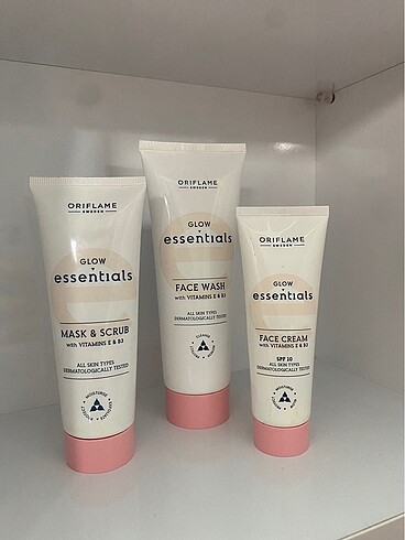 Glow Essentials E & B3 Vitaminli yüz bakım seti oriflame