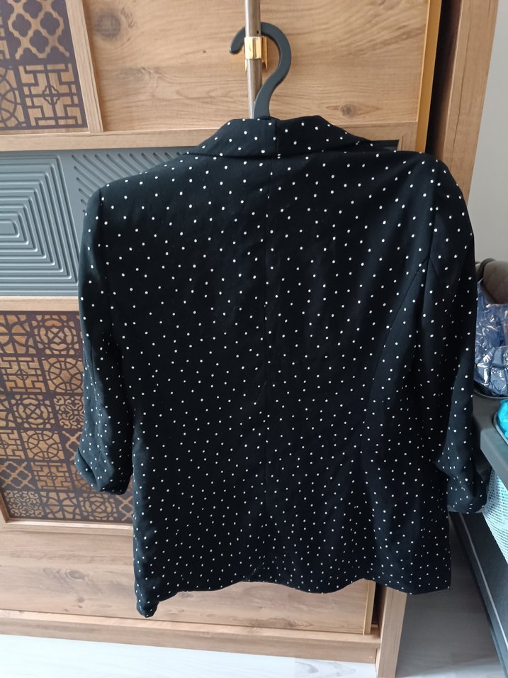 Siyah Puantiyeli Düğmeli Kadın Blazer - Görsel 2