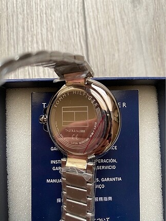Beden Tommy Hilfiger bayan saat