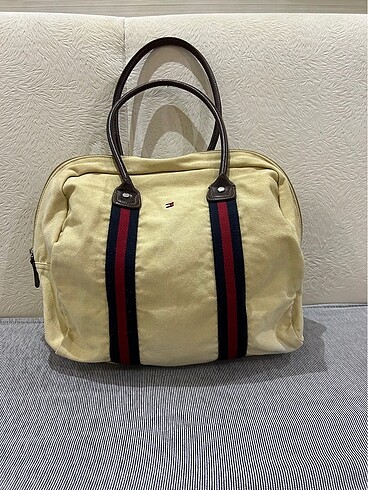 Tommy hilfiger çanta