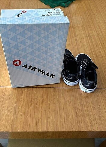 Diğer Airwalk 26 numara sneaker