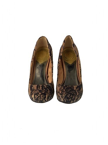 37 Beden Stradivarius Platform %70 İndirimli.