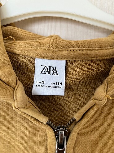 Zara Zara erkek çocuk sweatshirt 9 yaş