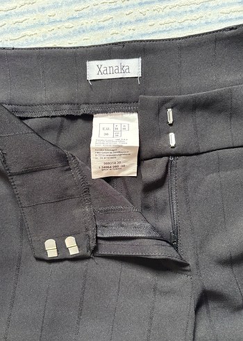 Kadın Siyah Pilili Kumaş Pantolon - Görsel 2