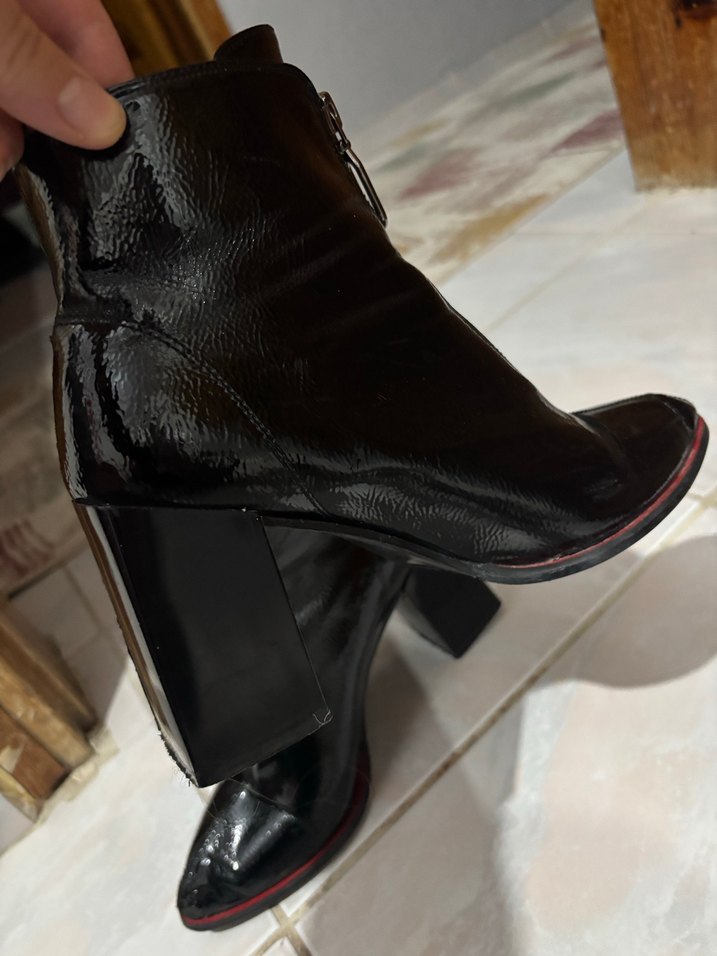 Siyah Yılan Desenli Deri Topuklu Bot - Görsel 3