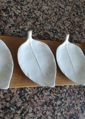 Zara Home Bohem Yaprak Desenli Beyaz Tabak Seti