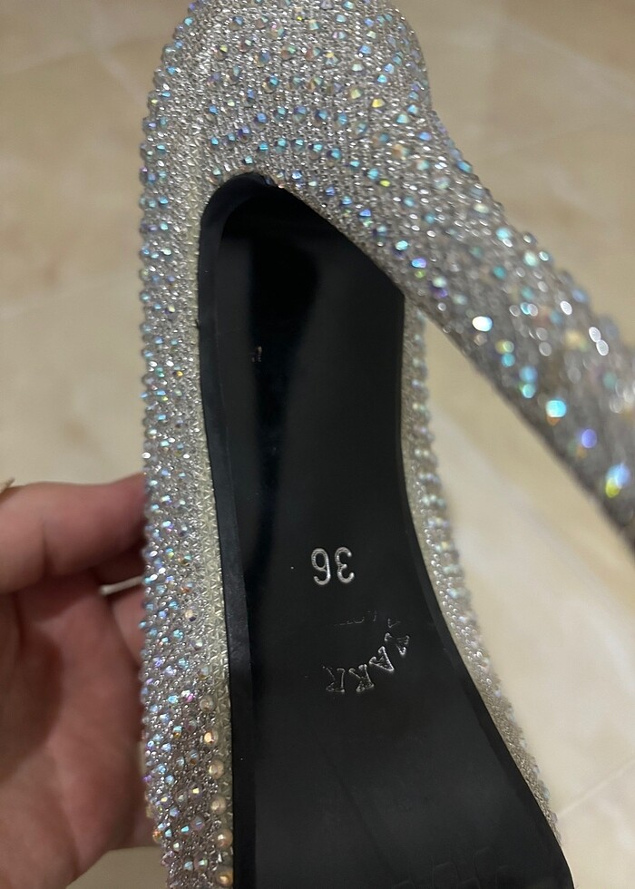 Taşlı topuklu ayakkabı - Görsel 3