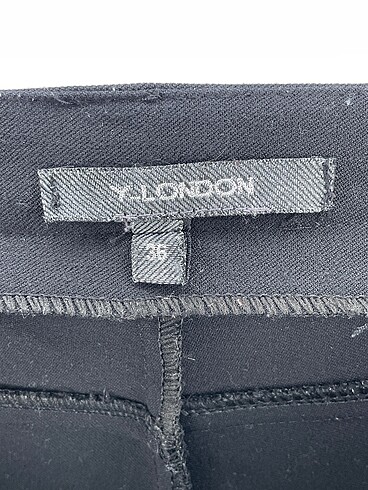 36 Beden siyah Renk Y-London Kumaş Pantolon %70 İndirimli.