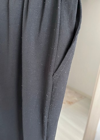 Siyah Kemerli Rahat Kesim Kadın Kumaş Pantolon - Görsel 5