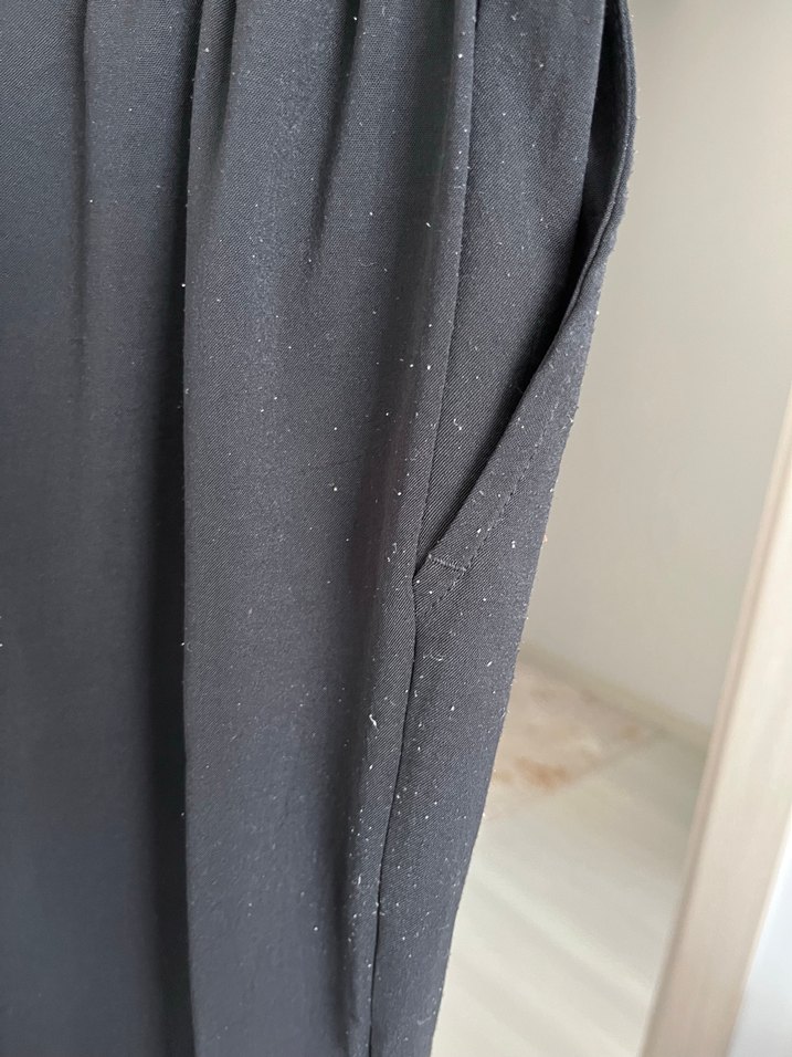 Siyah Kemerli Rahat Kesim Kadın Kumaş Pantolon - Görsel 5