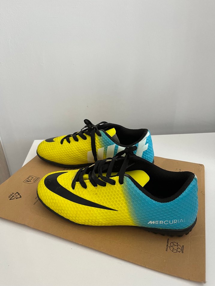 Erkek Renkli Futbol Ayakkabısı Velcro Bağcıklı - Görsel 4