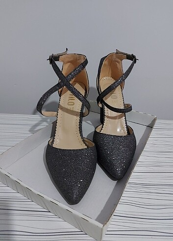 simli topuklu ayakkabı - Görsel 5