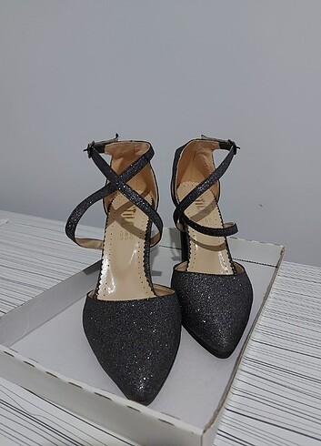 simli topuklu ayakkabı - Görsel 9