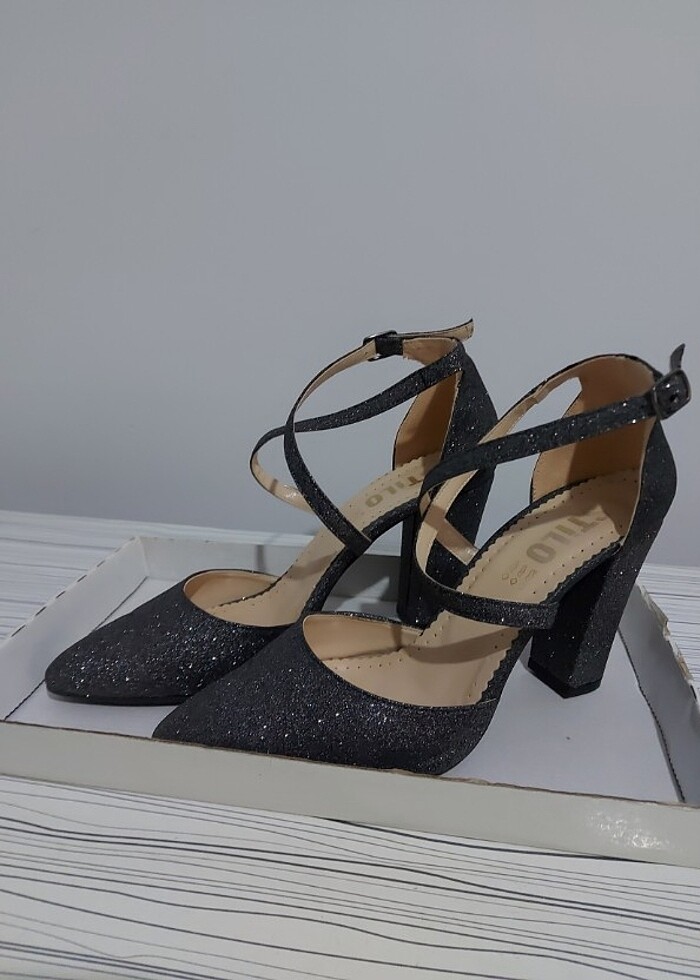 simli topuklu ayakkabı - Görsel 2