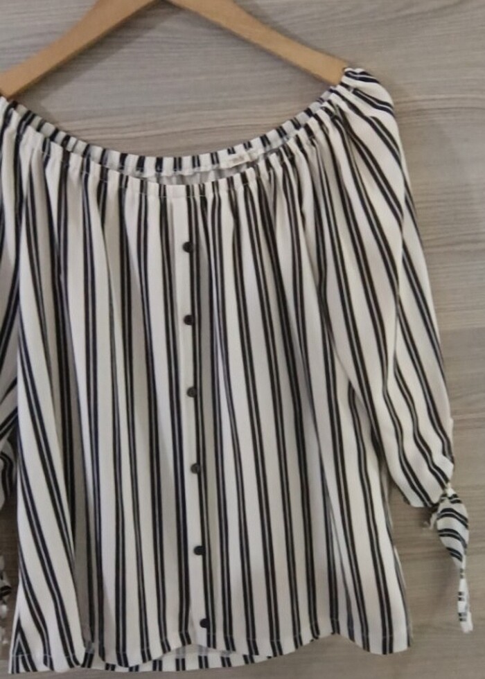 Ambar siyah çizgili bluz - Görsel 3