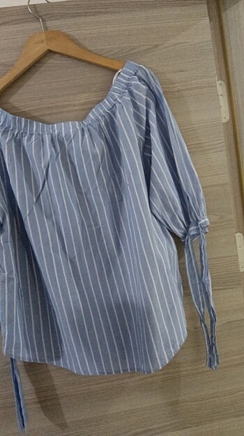 Mavi beyaz çizgili bluz - Görsel 3