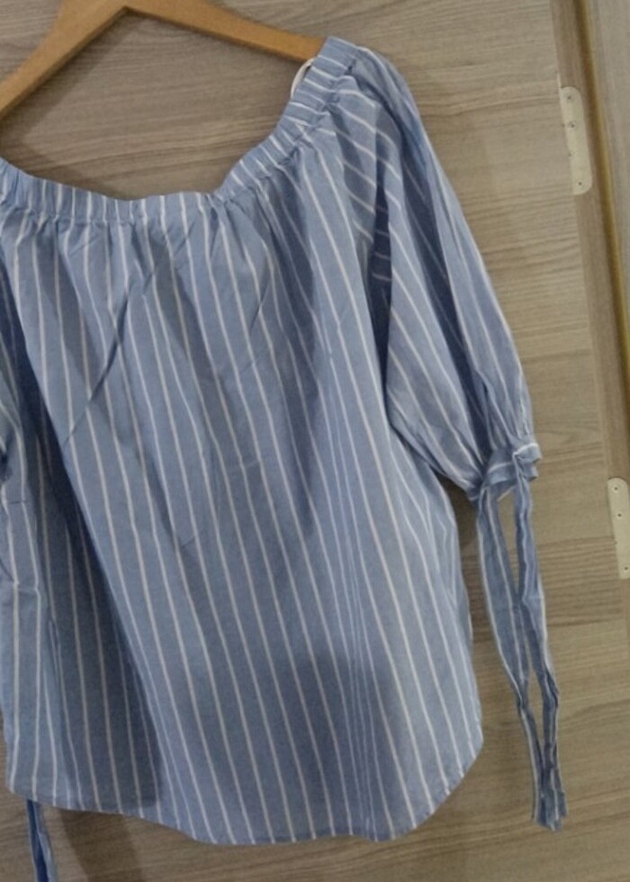Mavi beyaz çizgili bluz - Görsel 3