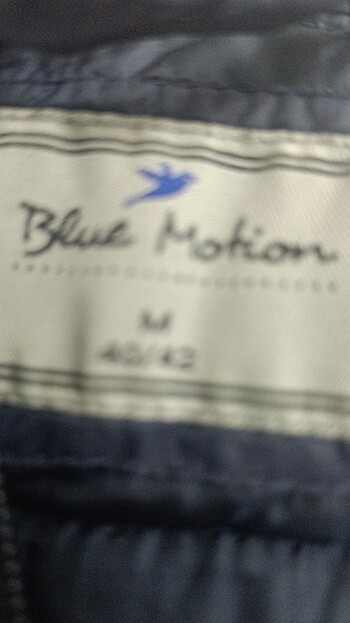 Kapşonlu şişme mont - Görsel 3