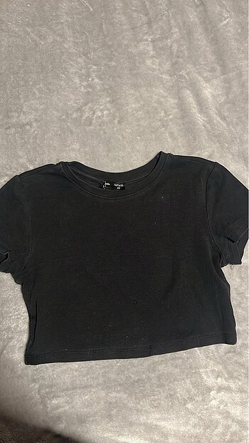 Siyah crop