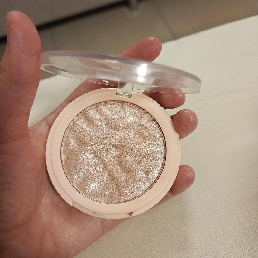 revolution Bej Renk Işıltılı Aydınlatıcı, highlighter - Görsel 4