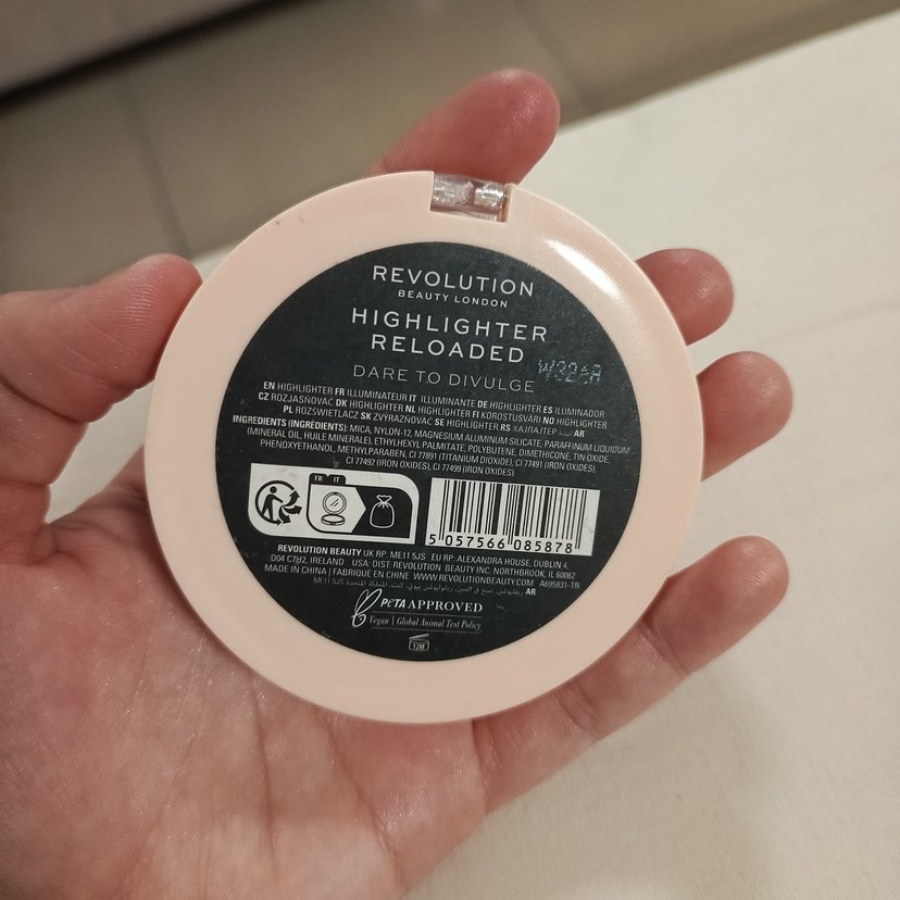 revolution Bej Renk Işıltılı Aydınlatıcı, highlighter - Görsel 3