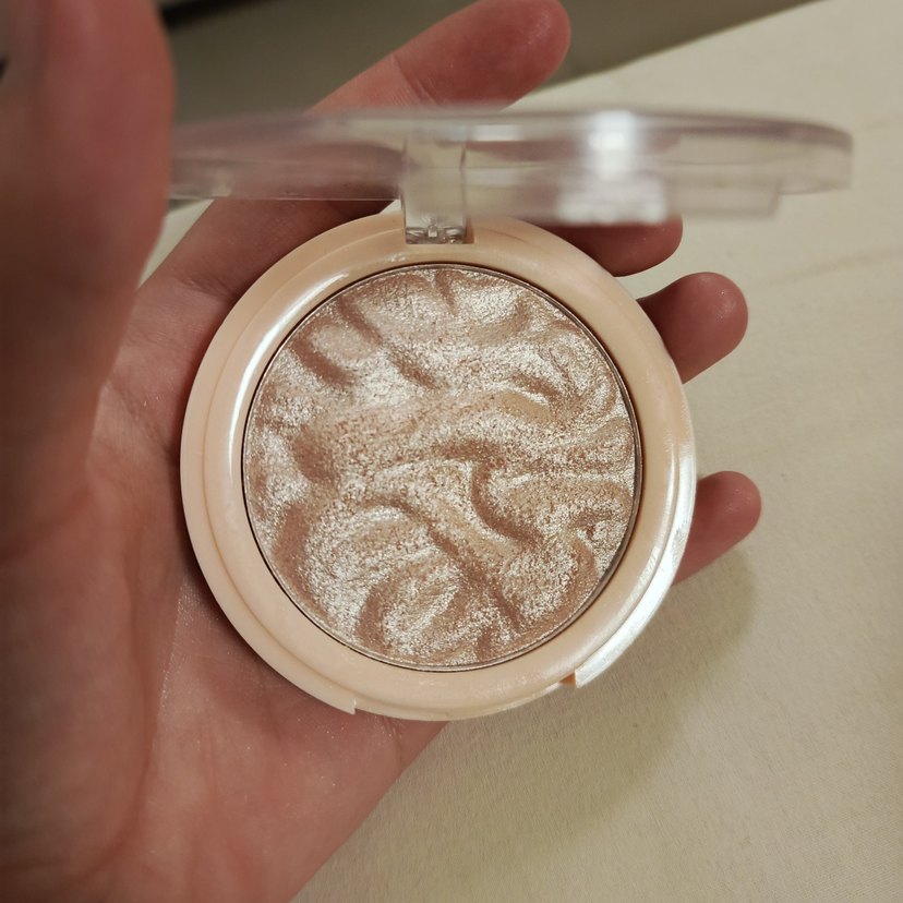 revolution Bej Renk Işıltılı Aydınlatıcı, highlighter - Görsel 2