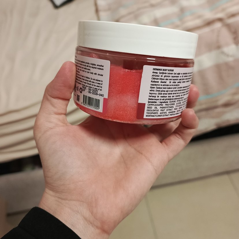 derminix çilekli Nemlendirici Vücut Peelingi - Görsel 2