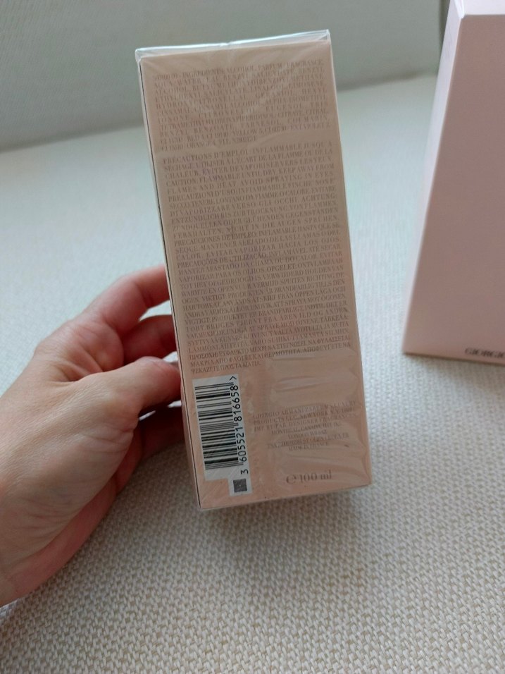 Giorgio Armani Si Kadın Parfümü - Görsel 3