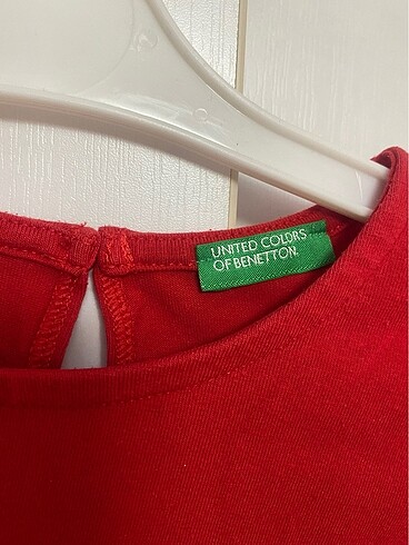 5 Yaş Beden Çocuk U.C.Benetton kırmızı tişört