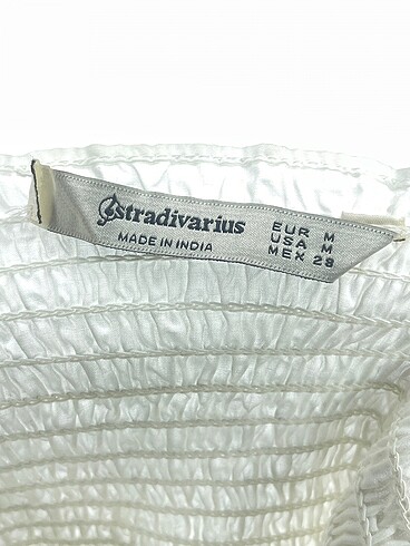 m Beden beyaz Renk Stradivarius Bluz %70 İndirimli.