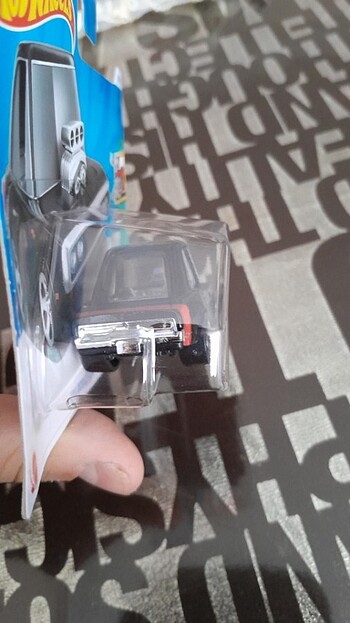  Beden Renk Kartoneti hiç açılmadı.hotwheels
