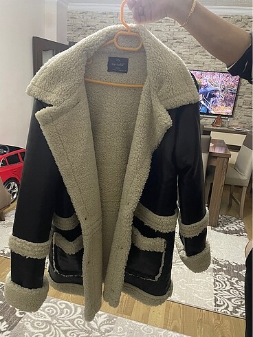 Zara Zara model mont