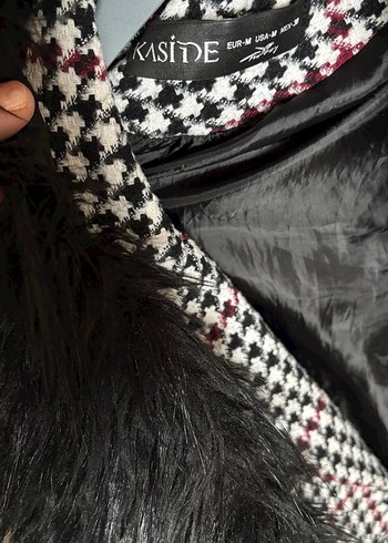 Kürk Detaylı Desenli Uzun Kadın Kaban - Görsel 2