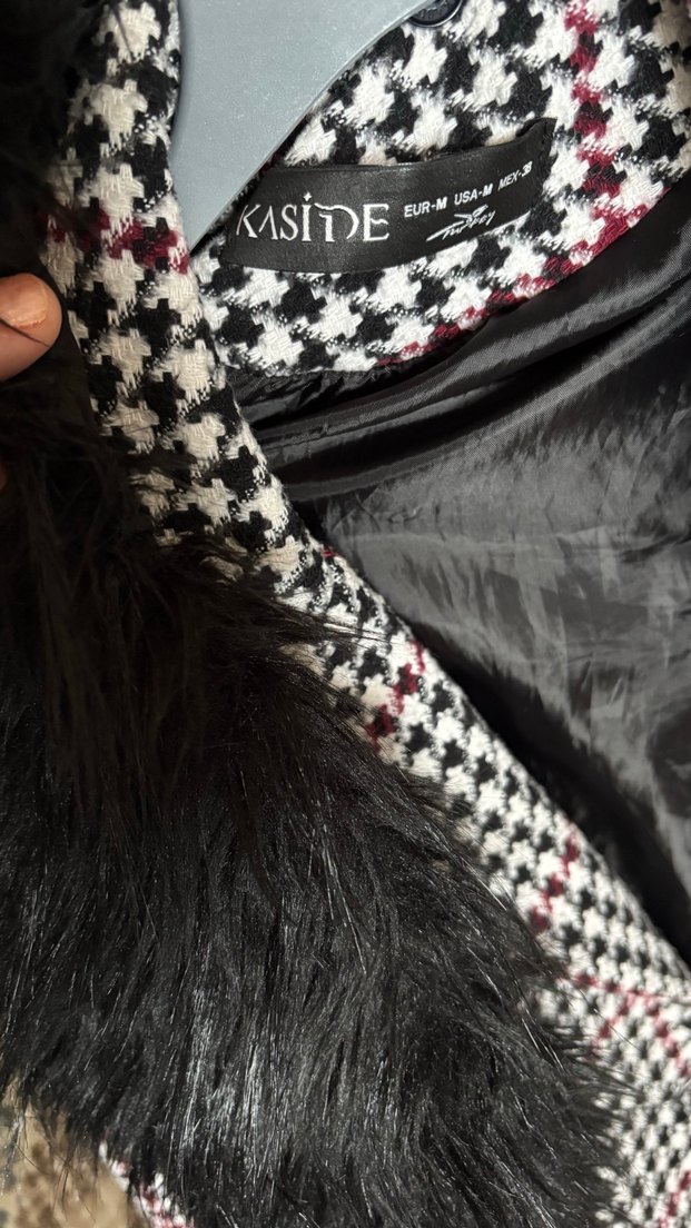 Kürk Detaylı Desenli Uzun Kadın Kaban - Görsel 2