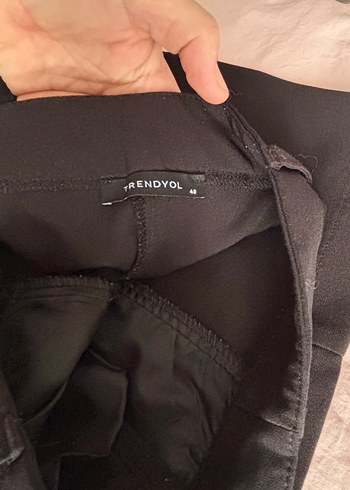 Kadın Siyah Kemerli Kumaş Pantolon - Görsel 4