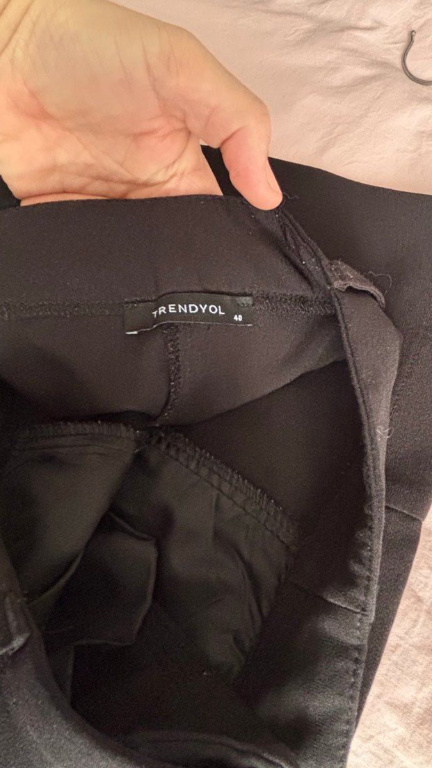 Kadın Siyah Kemerli Kumaş Pantolon - Görsel 4