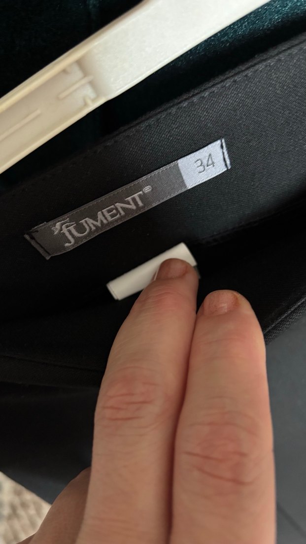 Düğmeli Siyah Midi Kadın Etek - Görsel 3