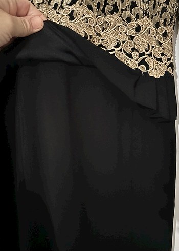 Dantel Detaylı Siyah Uzun Abiye Elbise - Görsel 3