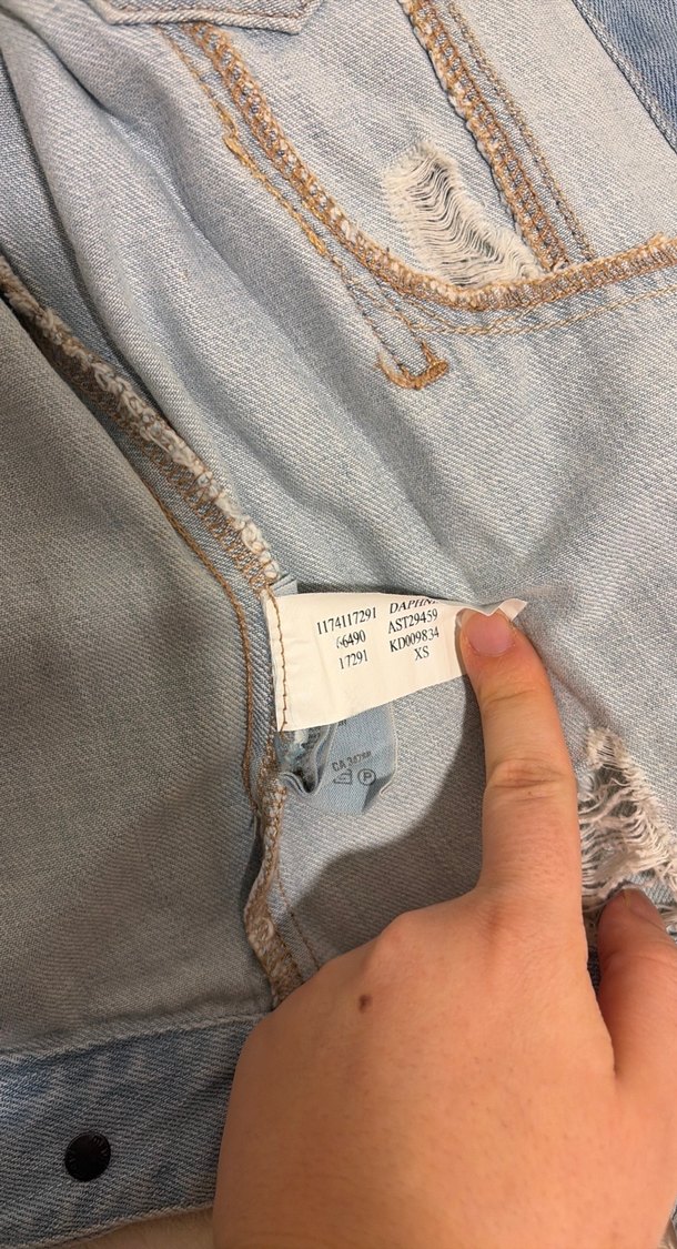 Düğmeli Kadın Kot Ceket - Görsel 4