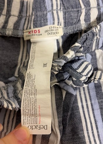 Mavi Çizgili Keten Mini Şort - Görsel 3